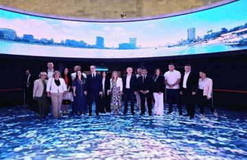 رئيس وزراء صربيا ينبهر بعظمة الحضارة المصرية خلال زيارته للمتاحف والأهرامات