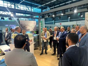 نائب وزير الزراعة يشارك في افتتاح معرض التكنولوجيا الخضراء في العاصمة الهولندية أمستردام