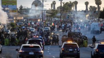 خبير: أزمة كاليفورنيا سياسية والديمقراطيون يستغلونها ضد ترامب خبير: أزمة كاليفورنيا سياسية والديمقراطيون يستغلونها ضد ترامب