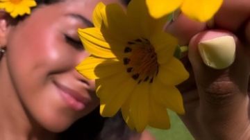 جاسيكا حسام الدين تتالق بإطلالة صيفية جذابة في أحدث ظهور لها (صور)