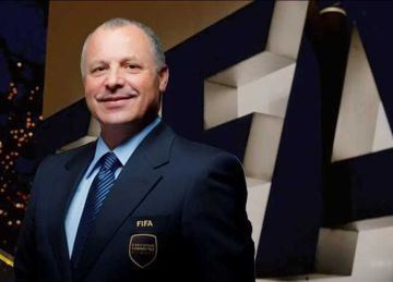 عبر أغاني الست وحليم.. شوبير يهاجم أبوريدة بسبب مجاهد والهواري