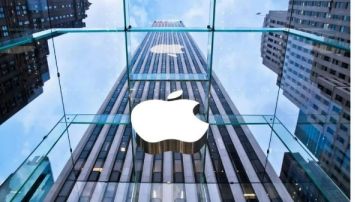 أبل تثير الجدل بتغير ثوري بهواتفها فما القصة؟