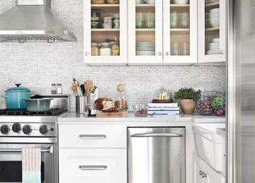 أغربها التنظيف بزيت الطعام .. 4 طرق فعالة للتخلص من دهون المطبخ المتراكمة بسهولة أغربها التنظيف بزيت الطعام .. 4 طرق فعالة للتخلص من دهون المطبخ المتراكمة بسهولة