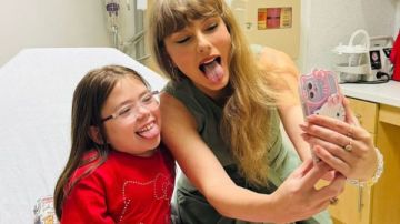 تايلور سويفت تفاجئ مرضى مستشفى الأطفال في فلوريدا.. صور