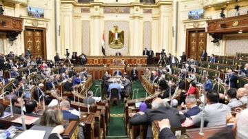 النواب يقر زيادة جديدة في أسعار السجائر والكحوليات