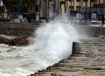 اضطراب الملاحة البحرية فى 4 محافظات غدا.. الأرصاد تعلن حالة الطقس فى الإسكندرية