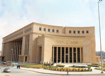 د. مصطفى عبدالقادر رئيس مصلحة الضرائب الأسبق: إخضاع عوائد أذون وسندات الخزانة للضريبة أسلوب خاطئ د. مصطفى عبدالقادر رئيس مصلحة الضرائب الأسبق: إخضاع عوائد أذون وسندات الخزانة للضريبة أسلوب خاطئ