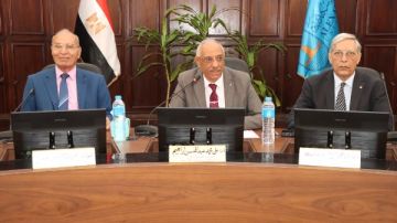 مجلس شئون التعليم بجامعة الإسكندرية يعلن الخطة الزمنية للعام الجامعي مجلس شئون التعليم بجامعة الإسكندرية يعلن الخطة الزمنية للعام الجامعي