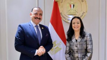 وزيرة التضامن تكرم إدارتي الحماية الاجتماعية والتعاون الدولي لتميزهما خلال شهر مايو
