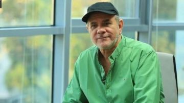 الفنان محمد عبد الجواد يوضح حقيقة حالته الصحية: أصبت بتمزق.. وأشعر بتحسن خاص