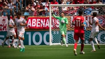 كأس العالم للأندية.. بايرن ميونخ يتأخر أمام بنفيكا في الشوط الأول كأس العالم للأندية.. بايرن ميونخ يتأخر أمام بنفيكا في الشوط الأول