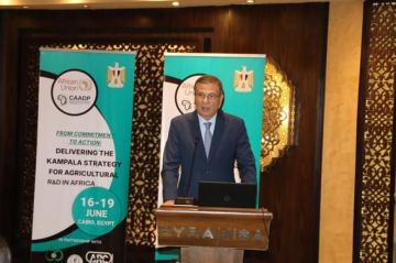 وزير الزراعة يفتتح فعاليات ورشة العمل الأولى لتنفيذ استراتيجية إعلان كمبالا للبحث والتطوير الزراعي في أفريقيا وزير الزراعة يفتتح فعاليات ورشة العمل الأولى لتنفيذ استراتيجية إعلان كمبالا للبحث والتطوير الزراعي في أفريقيا