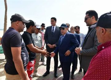 استعدادا للعيد.. محافظ الدقهلية يتفقد كورنيش وشاطئ مدينة جمصة استعدادا للعيد.. محافظ الدقهلية يتفقد كورنيش وشاطئ مدينة جمصة