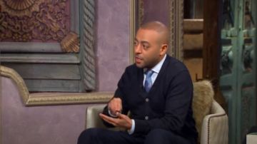 تامر عاشور عن زوجته: عندها شعننة وبتغير عليا من التلامس