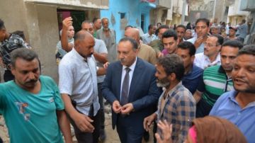 محافظ أسيوط يتابع أعمال التطوير الشاملة للمنازل بمنطقة المصلة بحي غرب