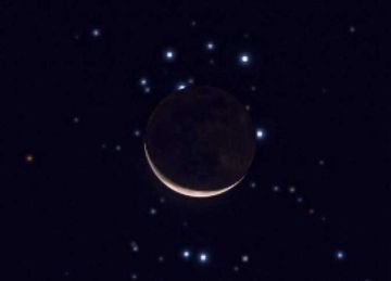 ظاهرة فلكية استثنائية تحدث فجر يوم الإثنين 23 يونيو 2025 (تفاصيل) ظاهرة فلكية استثنائية تحدث فجر يوم الإثنين 23 يونيو 2025 (تفاصيل)