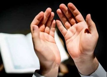 أدعية مستجابة في يوم عرفة لغير الحاج.. رددها الآن للأبناء والرزق والزواج وقضاء الدين ومحو الذنوب أدعية مستجابة في يوم عرفة لغير الحاج.. رددها الآن للأبناء والرزق والزواج وقضاء الدين ومحو الذنوب