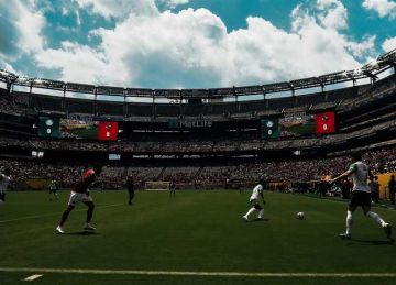 غرامة مالية وغياب 4 لاعبين.. خسائر كبيرة لـ الأهلي في 5 أيام بـ كأس العالم غرامة مالية وغياب 4 لاعبين.. خسائر كبيرة لـ الأهلي في 5 أيام بـ كأس العالم