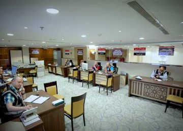 غرفة عمليات حج القرعة .. منظومة دقيقة تعمل على مدار الساعة لضمان راحة ضيوف الرحمن