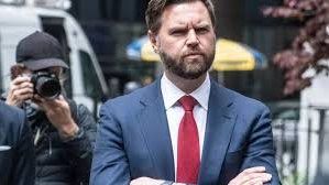 نائب الرئيس الأمريكي يعلن دعمه الكامل لترامب وسط توتر مع إيلون ماسك