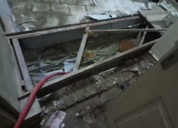 حفرة ونفق 9 أمتار.. النيابة تبدأ التحقيق في واقعة التنقيب عن الآثار بقصر ثقافة الأقصر حفرة ونفق 9 أمتار.. النيابة تبدأ التحقيق في واقعة التنقيب عن الآثار بقصر ثقافة الأقصر