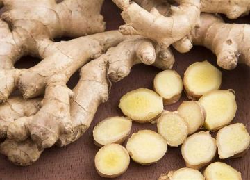 متى نستخدم الزنجبيل الطازج ومتى نلجأ للمطحون؟.. خبراء في التغذية يوضحون متى نستخدم الزنجبيل الطازج ومتى نلجأ للمطحون؟.. خبراء في التغذية يوضحون