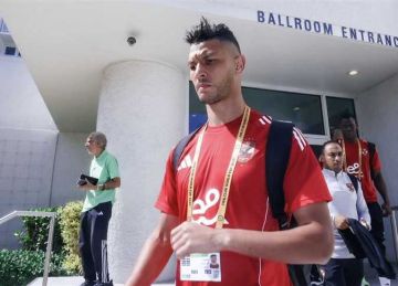 أشرف داري: مباراة إنتر ميامي صعبة وهدفنا إسعاد جماهير الأهلي أشرف داري: مباراة إنتر ميامي صعبة وهدفنا إسعاد جماهير الأهلي