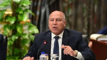عاجل وزير النقل: مصر لن تستورد أي أتوبيسات كهربائية من الخارج عاجل وزير النقل: مصر لن تستورد أي أتوبيسات كهربائية من الخارج