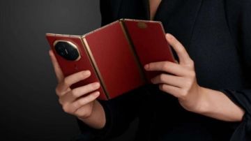 هواوي تعتزم إطلاق هاتفها الثاني ثلاثي الطيات هذا العام