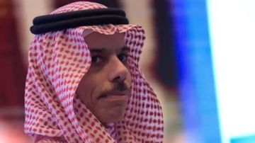 وزير الخارجية السعودي: منع إسرائيل زيارة وفد وزاري عربي تطرف ورفض للسلام وزير الخارجية السعودي: منع إسرائيل زيارة وفد وزاري عربي تطرف ورفض للسلام