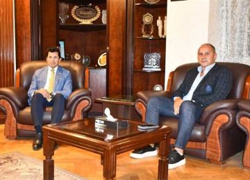 وزير الرياضة يلتقي رئيس بريزنتيشن لايف لبحث إقامة معسكر للجودو بالعلمين