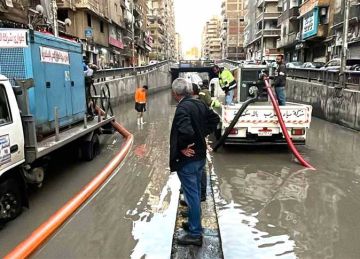 أستاذ علوم محيطات فيزيائية: عاصفة الإسكندرية تغير مناخي وليست طقس سئ.. وهناك 3 مسارات للمواجهة أستاذ علوم محيطات فيزيائية: عاصفة الإسكندرية تغير مناخي وليست طقس سئ.. وهناك 3 مسارات للمواجهة