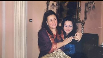 أطيب نجمة اشتغلت معاها.. راندا البحيري تهنيء عبلة كامل بعيد ميلادها أطيب نجمة اشتغلت معاها.. راندا البحيري تهنيء عبلة كامل بعيد ميلادها