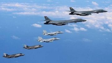 اليابان ترسل طائرات عسكرية إلى جيبوتي لإجلاء رعاياها من إيران وإسرائيل اليابان ترسل طائرات عسكرية إلى جيبوتي لإجلاء رعاياها من إيران وإسرائيل