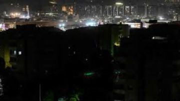 قصف أوكراني يتسبب بانقطاع شامل للكهرباء في زابوروجيه ومساع روسية لإعادة التيار