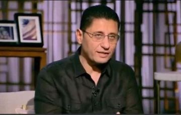 محمد سري يتسلم تكريم مسلسلي لام شمسية وقلبي ومفتاحه من القومي لحقوق الإنسان