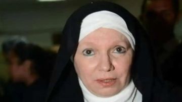 مشيرة إسماعيل: أجواء حميمية وذكريات إنسانية بين فريق مسرح عادل إمام