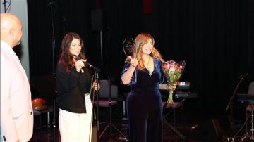 مهرجان روتردام للفيلم العربي يختتم دورته الـ 25 بتكريم ليلي علوي مهرجان روتردام للفيلم العربي يختتم دورته الـ 25 بتكريم ليلي علوي