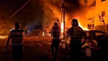 الحرس الثوري يحذر الاسرائيليين ويطالبهم بمغادرة الأراضي المحتلة فورا الحرس الثوري يحذر الاسرائيليين ويطالبهم بمغادرة الأراضي المحتلة فورا