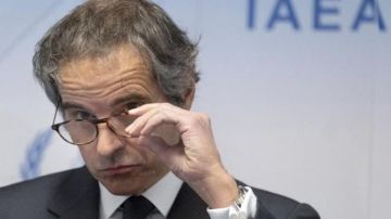 تقرير جديد للوكالة الذرية يتهم إيران بالسعي لامتلاك السلاح النووي تقرير جديد للوكالة الذرية يتهم إيران بالسعي لامتلاك السلاح النووي