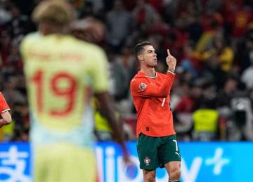  فليهدأ .. تصريحات كريستيانو رونالدو عن لامين يامال بعد الفوز بـ دوري الأمم الأوربية (فيديو)