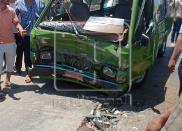 مصرع طالب وإصابة 6 أشخاص في حادث تصادم سيارتين بالمنيا