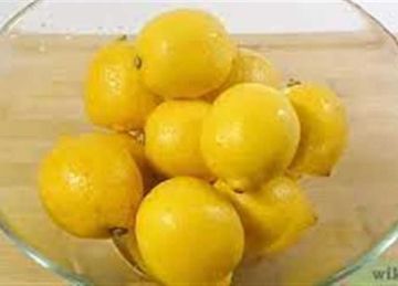 بعد انخفاض أسعاره.. طريقة تخليل الليمون في البيت بسهولة