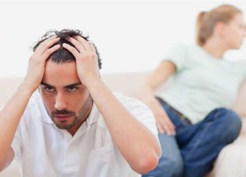  بينافسني في أنوثتي .. زوجة تطلب الخلع بسبب تصرفات زوجها (تفاصيل)