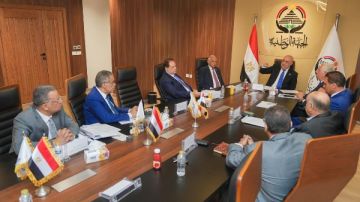 قيادات الجبهة الوطنية تكشف تفاصيل البرنامج الانتخابي وأولويات المحافظات صور