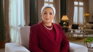 السيدة انتصار السيسي تعزي أسرة البطل خالد محمد شوقي