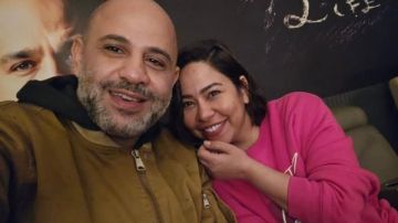 بعد الانتقادات الموجهة لها .. عزيز الشافعي يدعم شيرين عبدالوهاب على طريقته