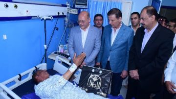 مكافأة وترقية استثنائية لمهندس حماية الأراضي المصاب خلال حملة إزالة التعديات بسوهاج مكافأة وترقية استثنائية لمهندس حماية الأراضي المصاب خلال حملة إزالة التعديات بسوهاج