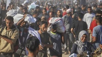 17 شهيدا وعشرات المصابين في الاستهداف الإسرائيلي لمراكز المساعدات بغزة 17 شهيدا وعشرات المصابين في الاستهداف الإسرائيلي لمراكز المساعدات بغزة