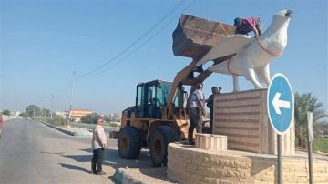 حمامة التل الكبير قصة مجسم لطائر أبيض يثير الجدل بالإسماعيلية.. والمحافظ يتدخل